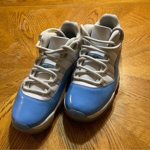 Jordan 11 “university blue”